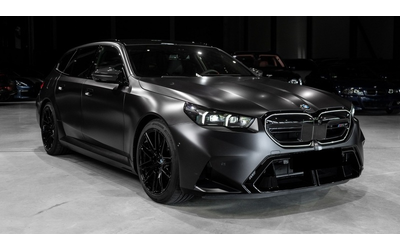 bmw-m5-m5-4-4-v8-touring-plug-in-hibrid - 0