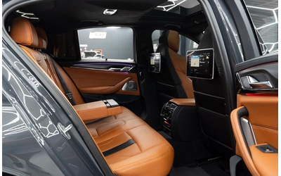 BMW M5 M5 4.4. xDrive - автомобили, коли, обяви за нови и употребявани 8