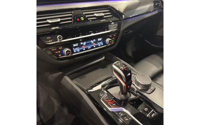 BMW M5 M5 4.4 xDrive - автомобили, коли, обяви за нови и употребявани 12