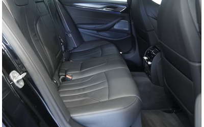 BMW M5 M5 Competition - автомобили, коли, обяви за нови и употребявани 7