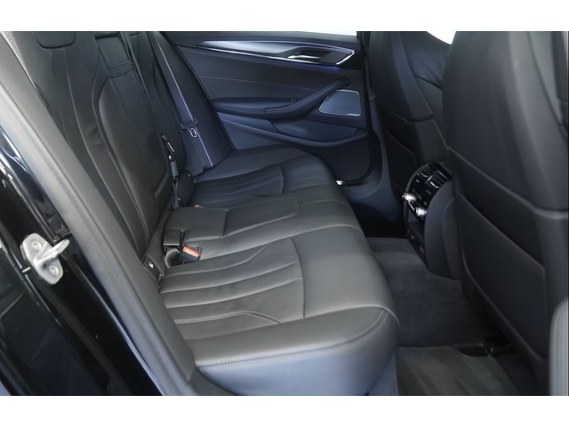 BMW M5 M5 Competition - автомобили, коли, обяви за нови и употребявани 7