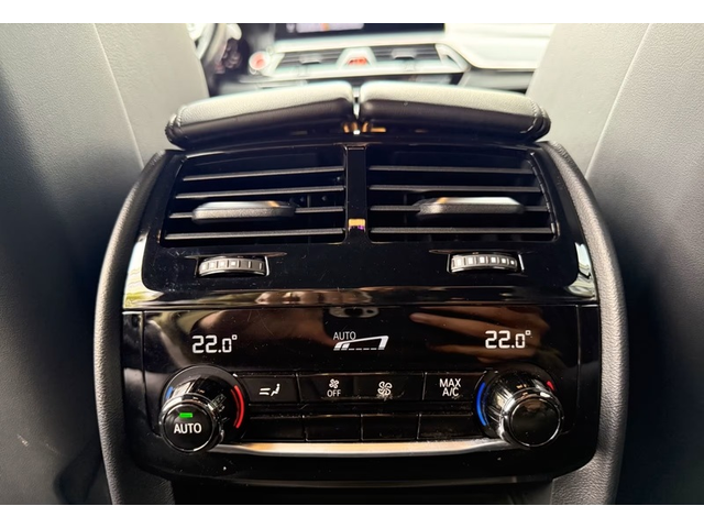 BMW M5 M5 Competition - автомобили, коли, обяви за нови и употребявани 12