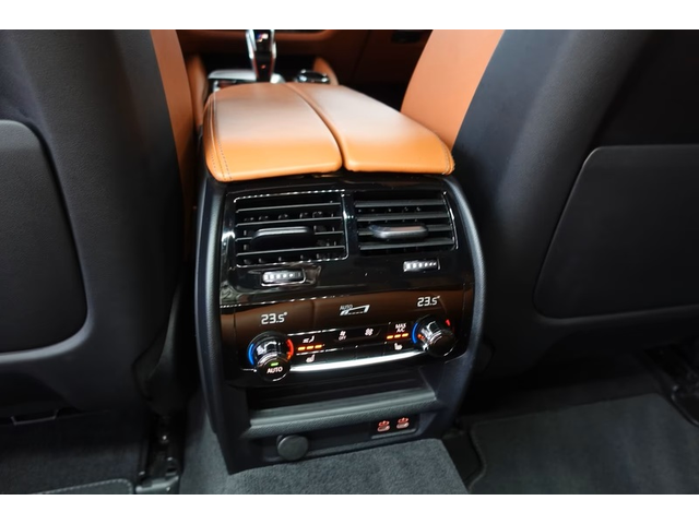 BMW M5 M5 Competition - автомобили, коли, обяви за нови и употребявани 7