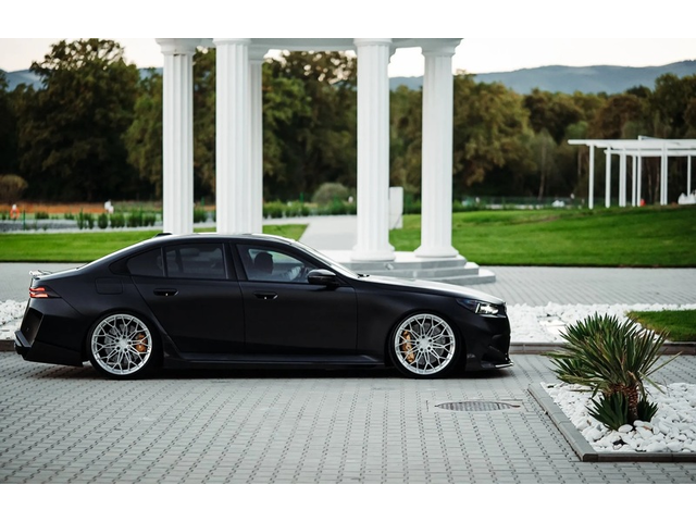 BMW M5 M5 Ultimate Individual Carbon Ceramic - автомобили, коли, обяви за нови и употребявани 15