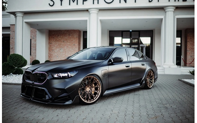 bmw-m5-m5-ultimate-individual-carbon-ceramic - 1