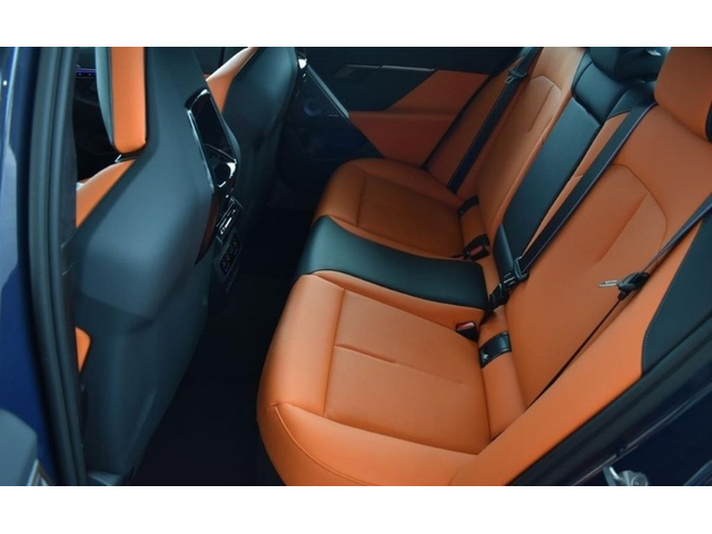 BMW M5 M5 xDrive - автомобили, коли, обяви за нови и употребявани 9