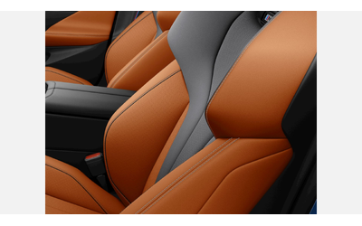 BMW M5 Sedan - автомобили, коли, обяви за нови и употребявани 8