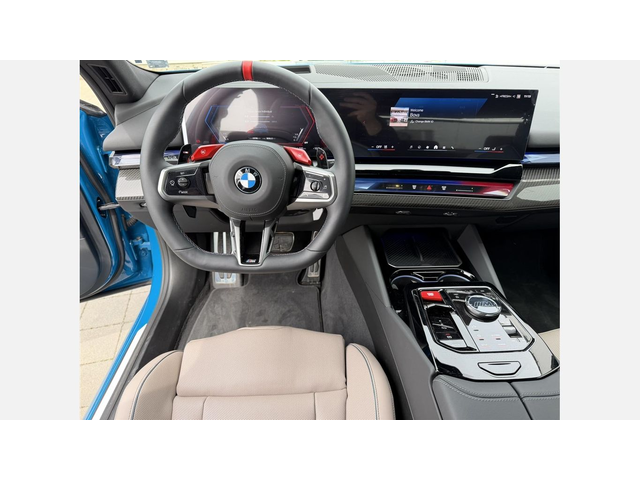 BMW M5 Sedan - автомобили, коли, обяви за нови и употребявани 10