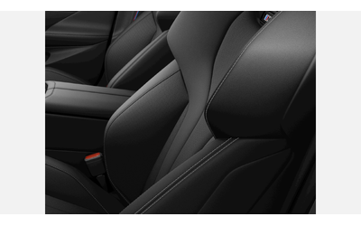 BMW M5 Sedan - автомобили, коли, обяви за нови и употребявани 8