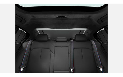 BMW M5 Sedan - автомобили, коли, обяви за нови и употребявани 10