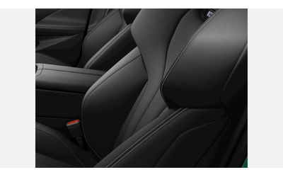 BMW M5 Sedan - автомобили, коли, обяви за нови и употребявани 7