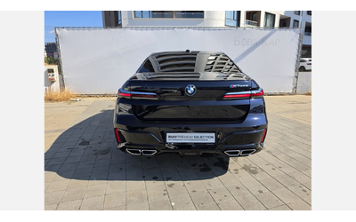 BMW M760e xDrive - автомобили, коли, обяви за нови и употребявани 9