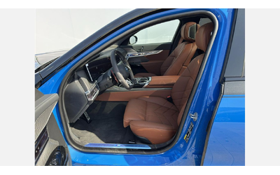 BMW M760e xDrive Седан - автомобили, коли, обяви за нови и употребявани 7