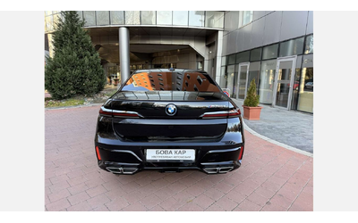 bmw-m760e-xdrive-sedan - 5