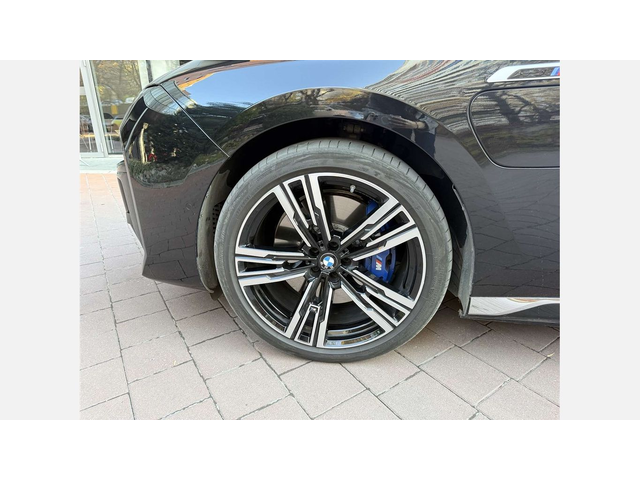 BMW M760e xDrive Седан - автомобили, коли, обяви за нови и употребявани 8
