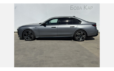 bmw-m760e-xdrive-sedan - 2