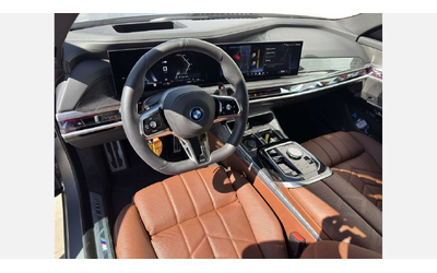 bmw-m760e-xdrive-sedan - 5