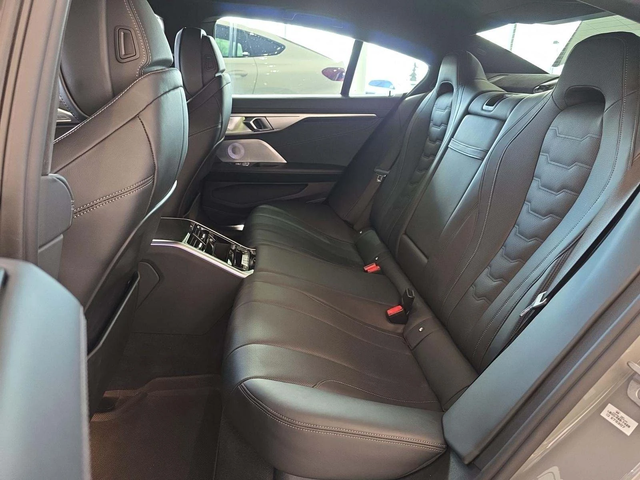 BMW M8 ALPINA B8 / FULL MAXX / БЕЗ АНАЛОГ В ЕВРОПА - автомобили, коли, обяви за нови и употребявани 12