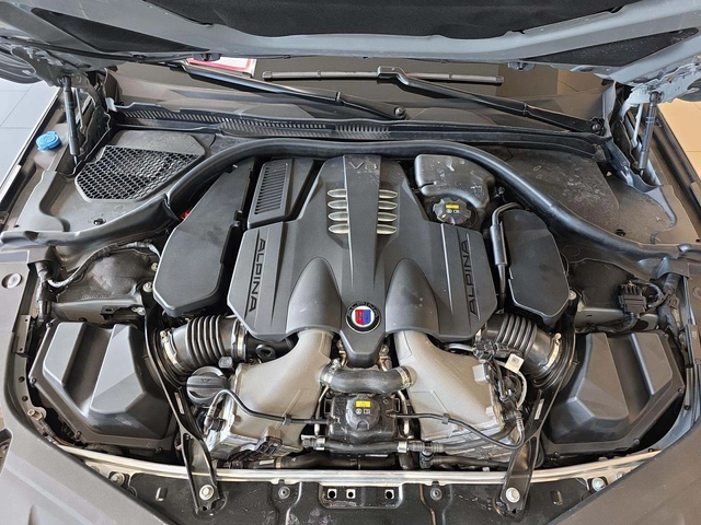 BMW M8 ALPINA B8 / FULL MAXX / БЕЗ АНАЛОГ В ЕВРОПА - автомобили, коли, обяви за нови и употребявани 13