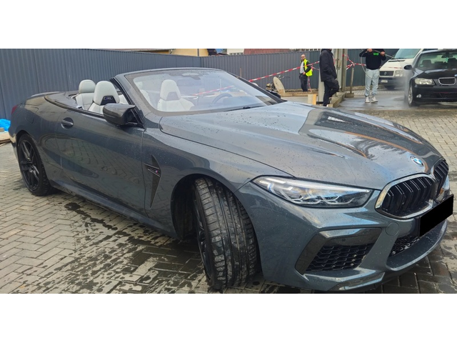 BMW M8 M8 Competition Cabrio - автомобили, коли, обяви за нови и употребявани 1