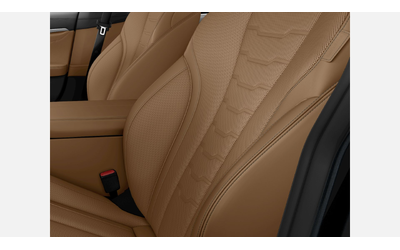 BMW M850i xDrive Гран Купе - автомобили, коли, обяви за нови и употребявани 7