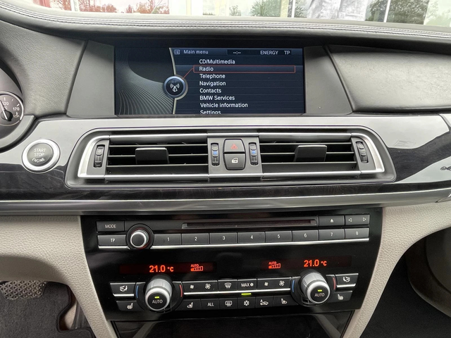BMW Серия 7 750i (408 кс) Steptronic - автомобили, коли, обяви за нови и употребявани 12
