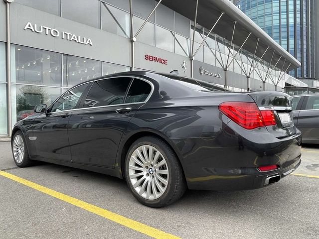 BMW Серия 7 750i (408 кс) Steptronic - автомобили, коли, обяви за нови и употребявани 3
