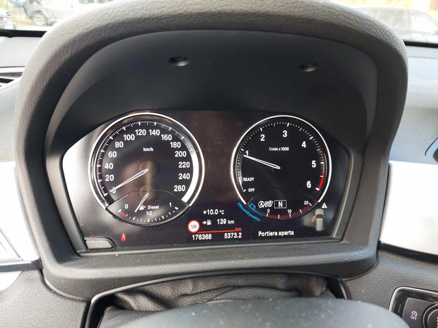 BMW X1 18d HEAD UP - автомобили, коли, обяви за нови и употребявани 9