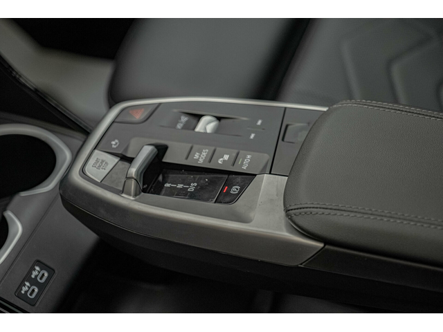 BMW X1 23d/M-Perf/xDrive/Harman Kardon/Камера/Подгрев - автомобили, коли, обяви за нови и употребявани 9