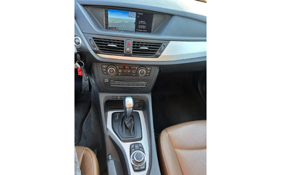 BMW X1 2.3XDRIVE AVTOMAT/PANPRAMA/KOJA/NAVI EURO 5 - автомобили, коли, обяви за нови и употребявани 12
