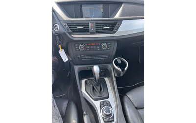 BMW X1 1.8XDRIVE AVTOMAT/KOJA/PANORAMA/NAVI EURO 5 - автомобили, коли, обяви за нови и употребявани 14