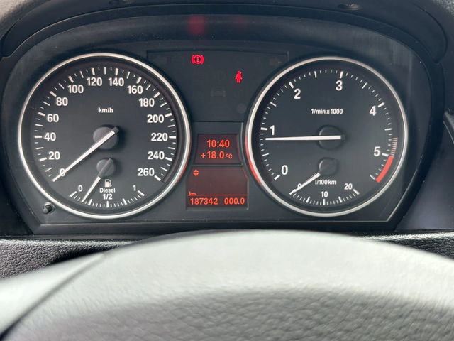 BMW X1 2.0D - автомобили, коли, обяви за нови и употребявани 10