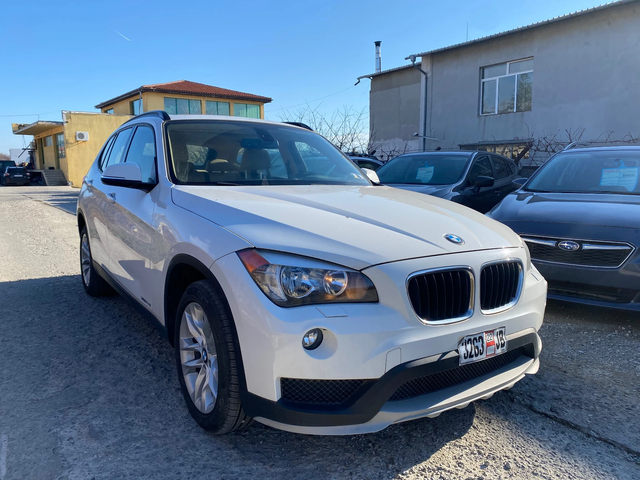 BMW X1 28i xDrive - автомобили, коли, обяви за нови и употребявани 0