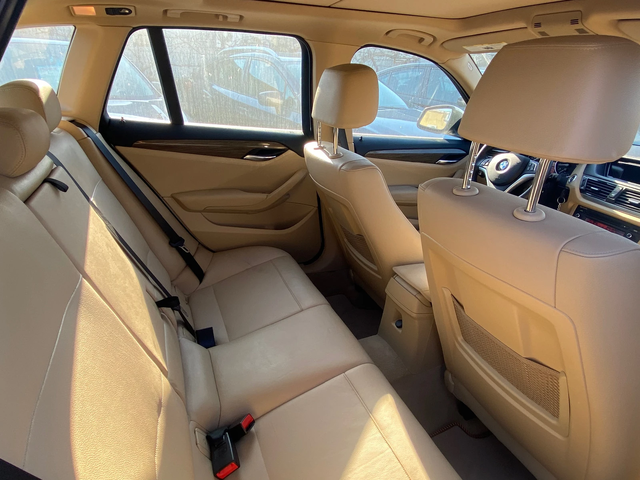 BMW X1 28i xDrive - автомобили, коли, обяви за нови и употребявани 8