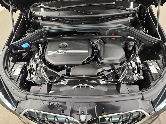 BMW X1 xDrive28i - автомобили, коли, обяви за нови и употребявани 16