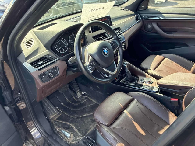 BMW X1 * xDrive28i * ПАНОРАМА* ПОЕГРЕВИ* ВИДЕО* - автомобили, коли, обяви за нови и употребявани 4