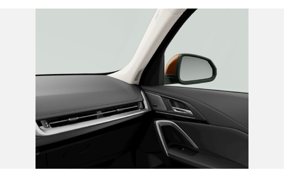 BMW X1 sDrive18i - автомобили, коли, обяви за нови и употребявани 10