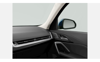 BMW X1 sDrive20i - автомобили, коли, обяви за нови и употребявани 10