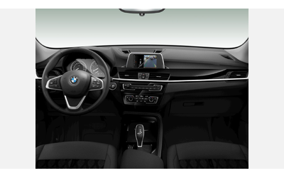 BMW X1 xDrive18d - автомобили, коли, обяви за нови и употребявани 9