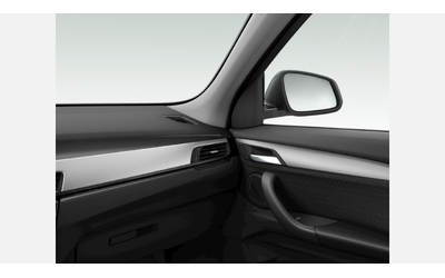 BMW X1 xDrive20d - автомобили, коли, обяви за нови и употребявани 10