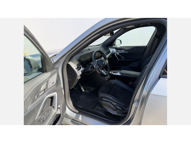 BMW X1 xDrive23d - автомобили, коли, обяви за нови и употребявани 7