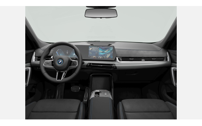 BMW X1 xDrive25e - автомобили, коли, обяви за нови и употребявани 8