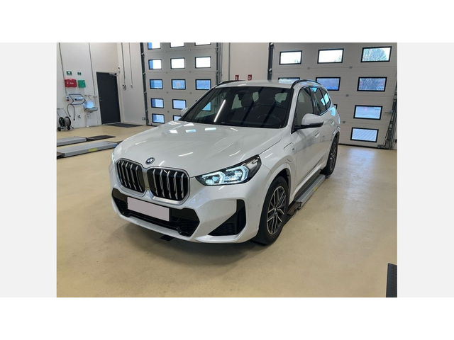 BMW X1 xDrive25e - автомобили, коли, обяви за нови и употребявани 0