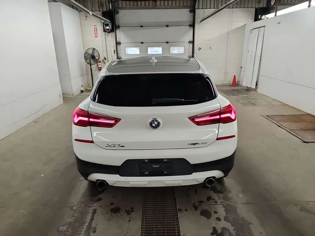 BMW X2 XDRIVE28I * KEYLESS * 2 КЛЮЧА * ПАНОРАМА * ПОДГРЕВ - автомобили, коли, обяви за нови и употребявани 3
