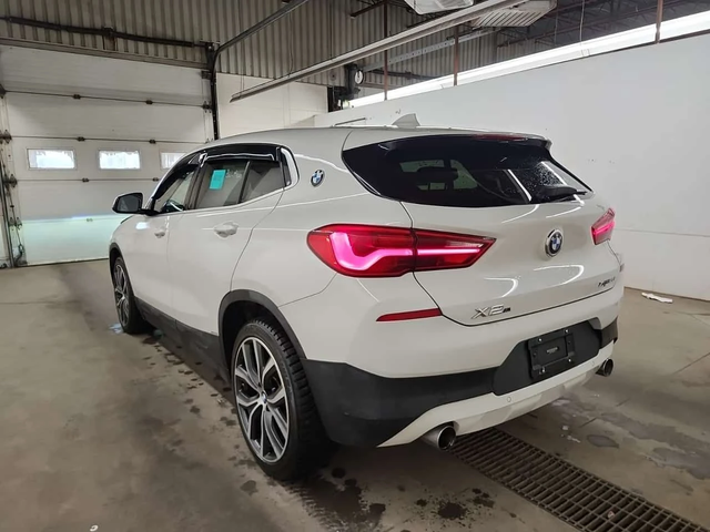BMW X2 XDRIVE28I * KEYLESS * 2 КЛЮЧА * ПАНОРАМА * ПОДГРЕВ - автомобили, коли, обяви за нови и употребявани 4