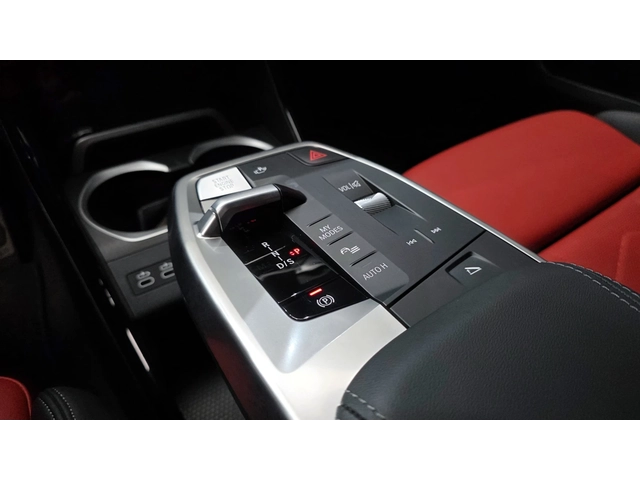 BMW X2 xDrive20i M Sport - автомобили, коли, обяви за нови и употребявани 8
