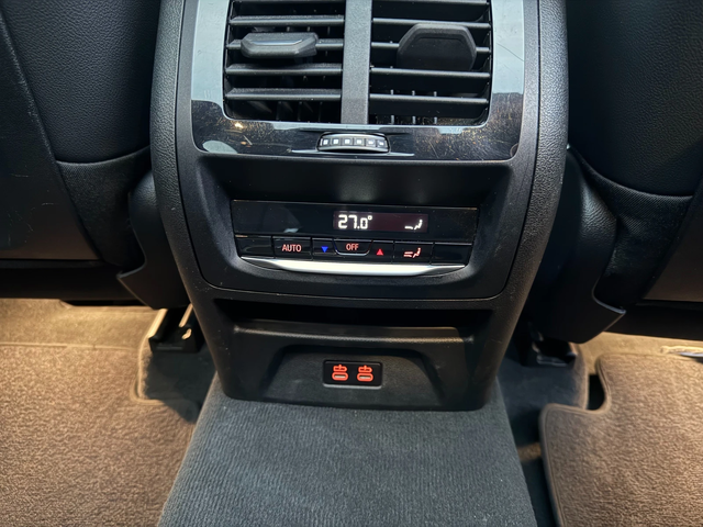 BMW X3 30i XDRIVE - автомобили, коли, обяви за нови и употребявани 16