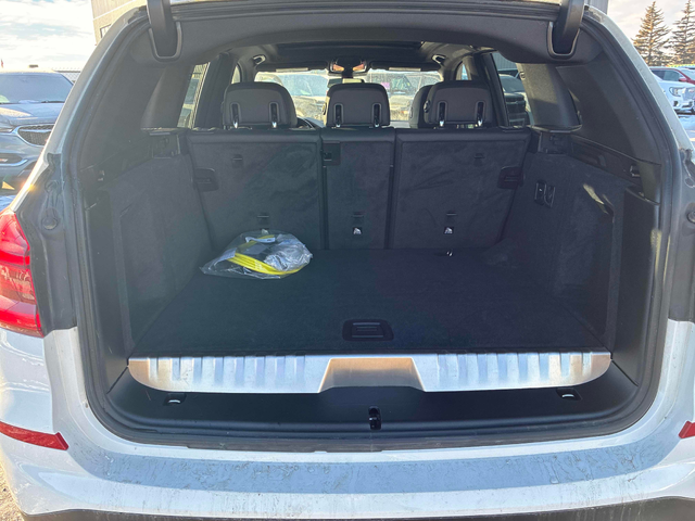 BMW X3 2.0L 4cyl AWD - автомобили, коли, обяви за нови и употребявани 12