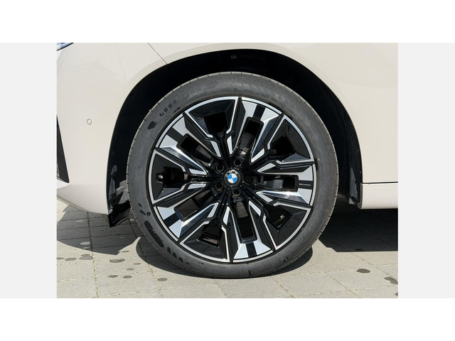 BMW X3 20 xDrive - автомобили, коли, обяви за нови и употребявани 4