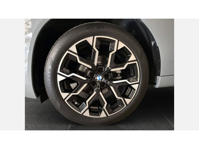 BMW X3 20d xDrive - автомобили, коли, обяви за нови и употребявани 4